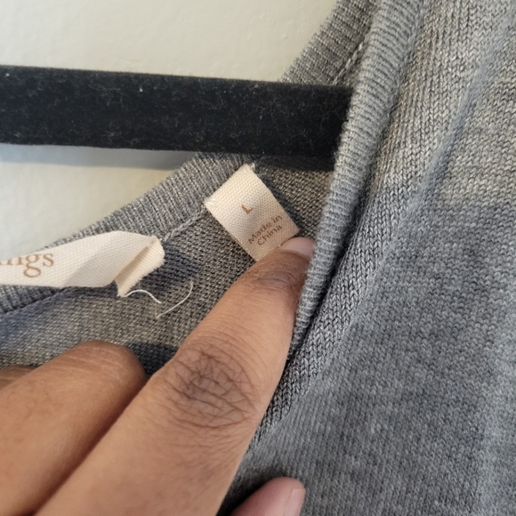 Soft Surroundings Gray Sweater With Gold Zipper Detail In Back. Size L - Picture 5 of 6